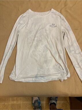 Real Tree Fishing Mens Medium Long Sleeve Compression Shirt Amazing Colors